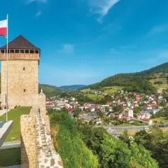 Zamek w Muszynie: Odkryj historię i praktyczne informacje dla odwiedzających
