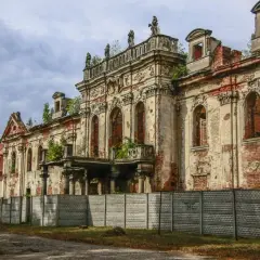 Pałac w Goszczu: odkryj jego fascynującą historię i architekturę