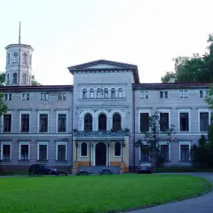 Pałac w Sypniewie: historia, architektura i wydarzenia, które zaskakują