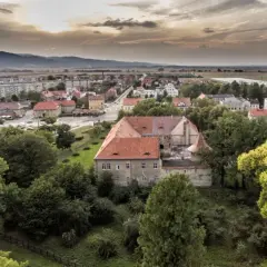 Pałac Sandreckich w Bielawie: historia, architektura i obecne życie