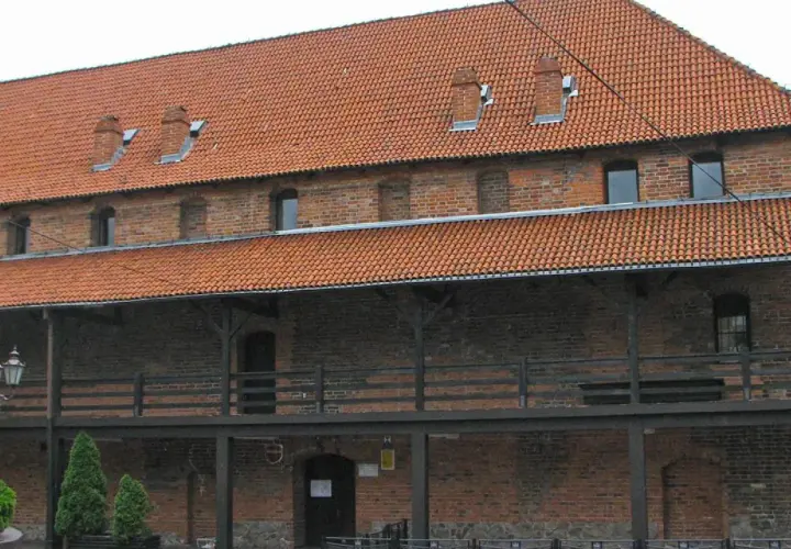 Zamek w Nowem: historia, atrakcje i tajemnice krzyżackiej budowli