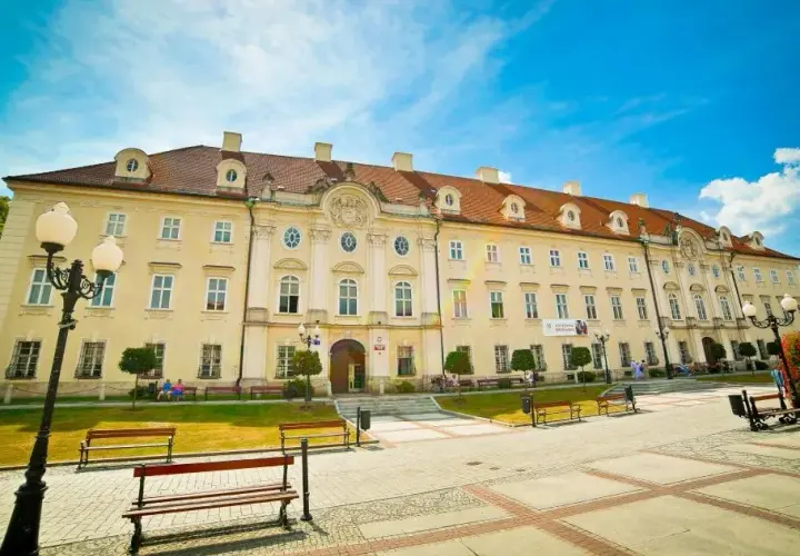 Pałac Schaffgotschów w Cieplicach: Historia, architektura i tajemnice
