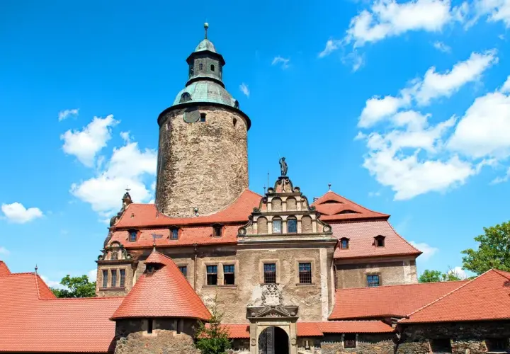 Nocleg w zamku – wyjątkowe doświadczenia w historycznych miejscach