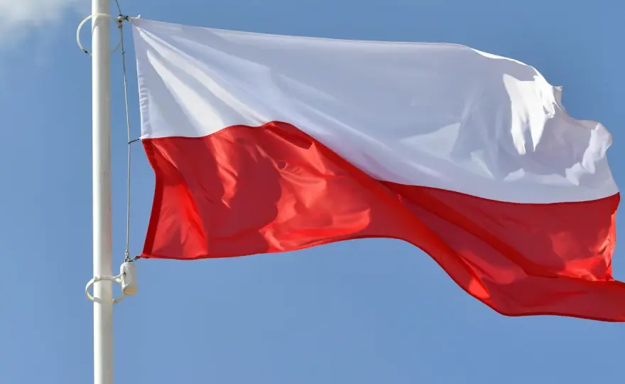 Jak wygląda flaga Polski? Kolory, proporcje i ich znaczenie