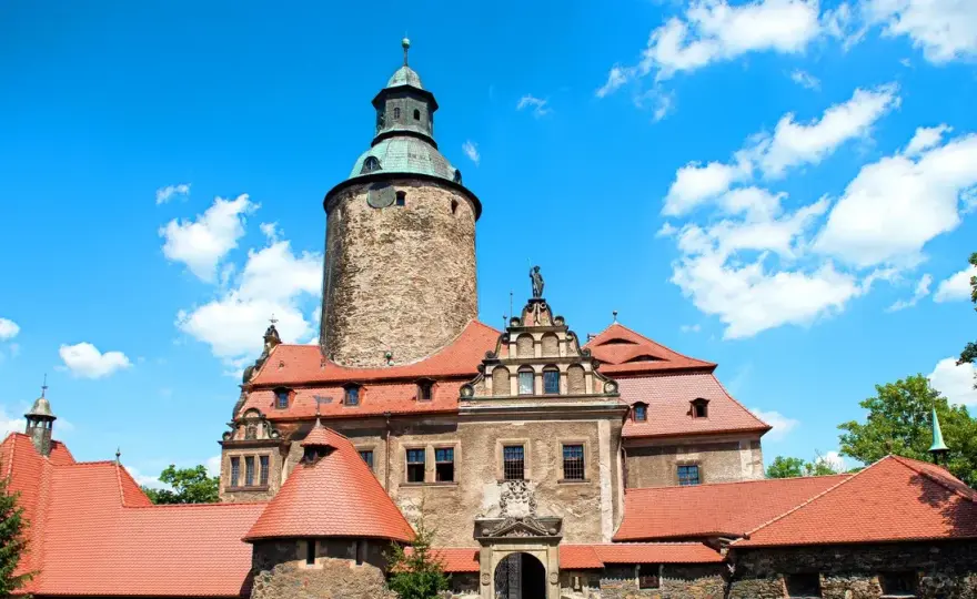 Nocleg w zamku – wyjątkowe doświadczenia w historycznych miejscach