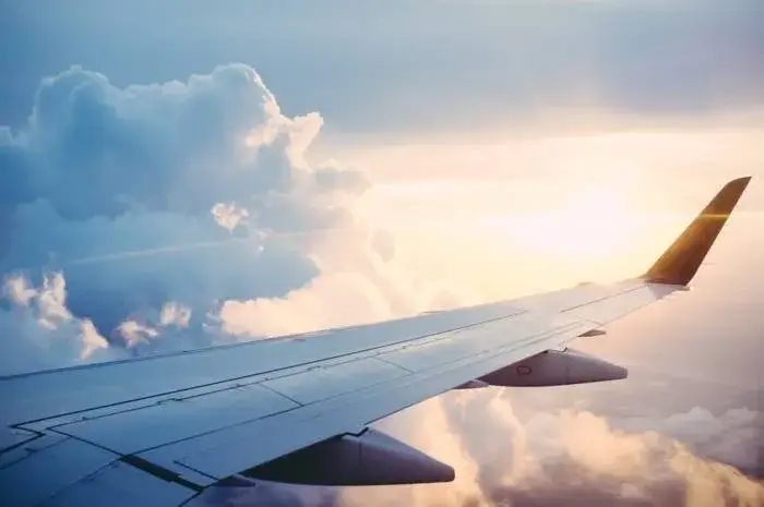 Zdjęcie Kiedy kupować bilety lotnicze Wizz Air, aby uniknąć wysokich cen?