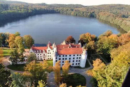 Zdjęcie Zamek rycerski w Krągu - historia, architektura i atrakcje hotelowe